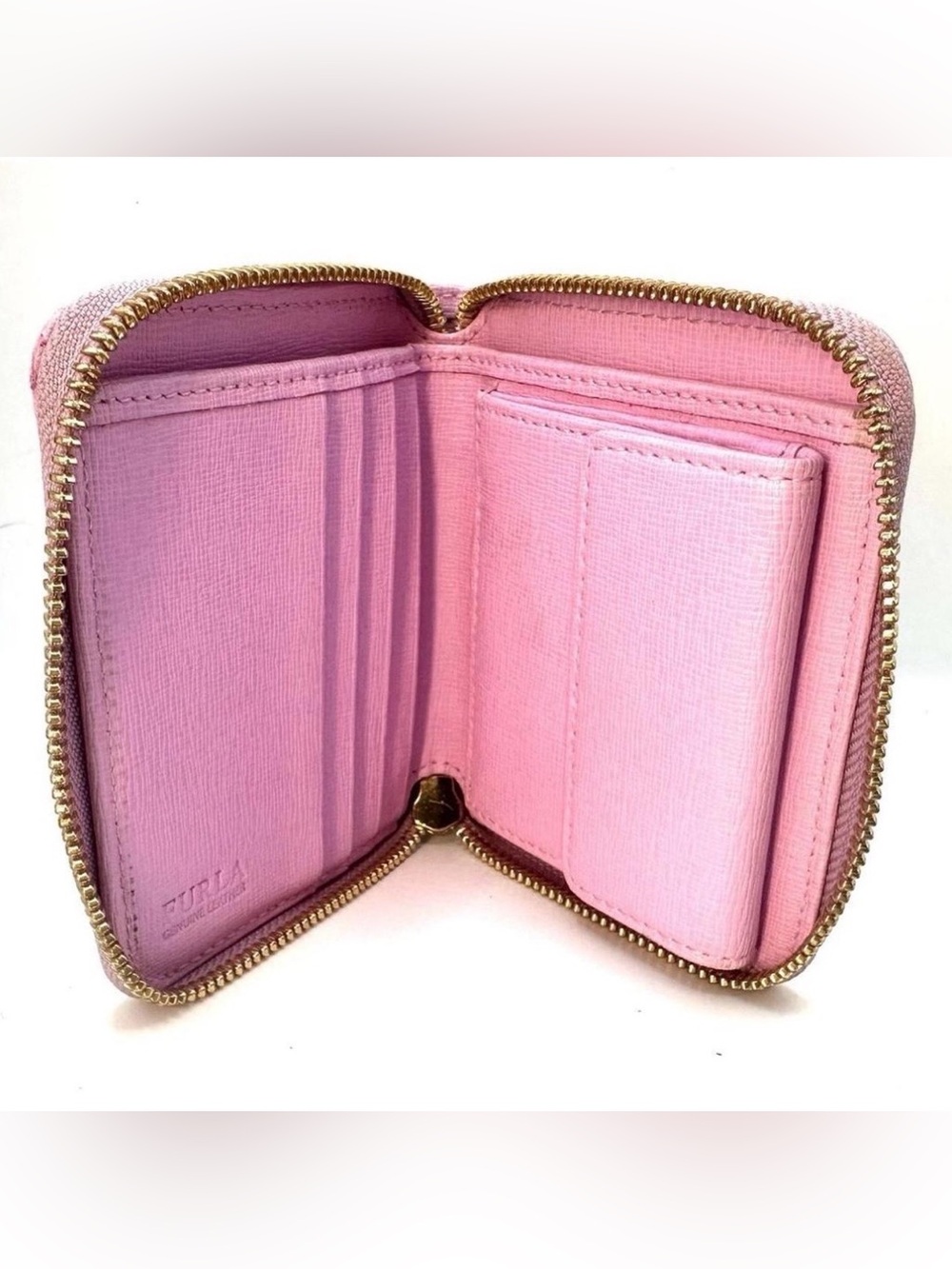 Authentic Furla Zip Around Compact Pink Saffiano Leather Wallet Good Condition. - Picture 4 of 8